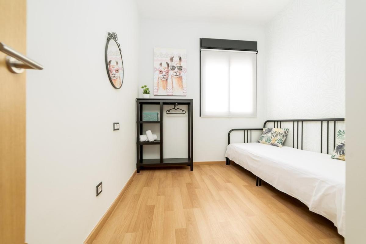 -Malagasunapts- Stylish City Centre Pool&Parking Exterior foto